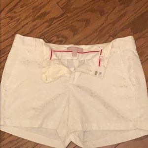 White patterned banana republic shorts